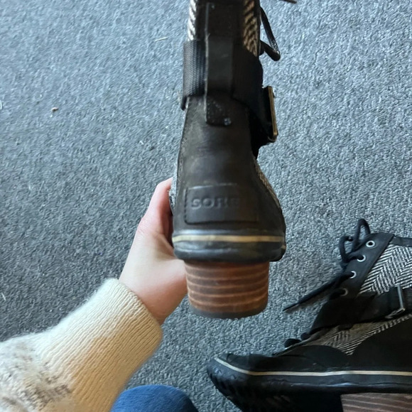 Sorel SlimBoot Womens Boots Black Herringbone Size 7 Waterproof Leather Boots - Picture 6 of 7